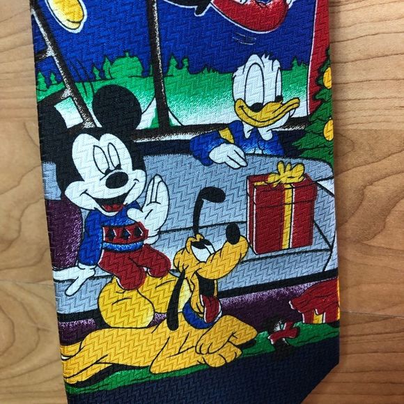 Vintage Mickey Unlimited Disney Christmas Holiday Tie New Without Tags - Picture 4 of 7